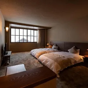 4* 旅館 旭岳 湯元 湧駒荘
